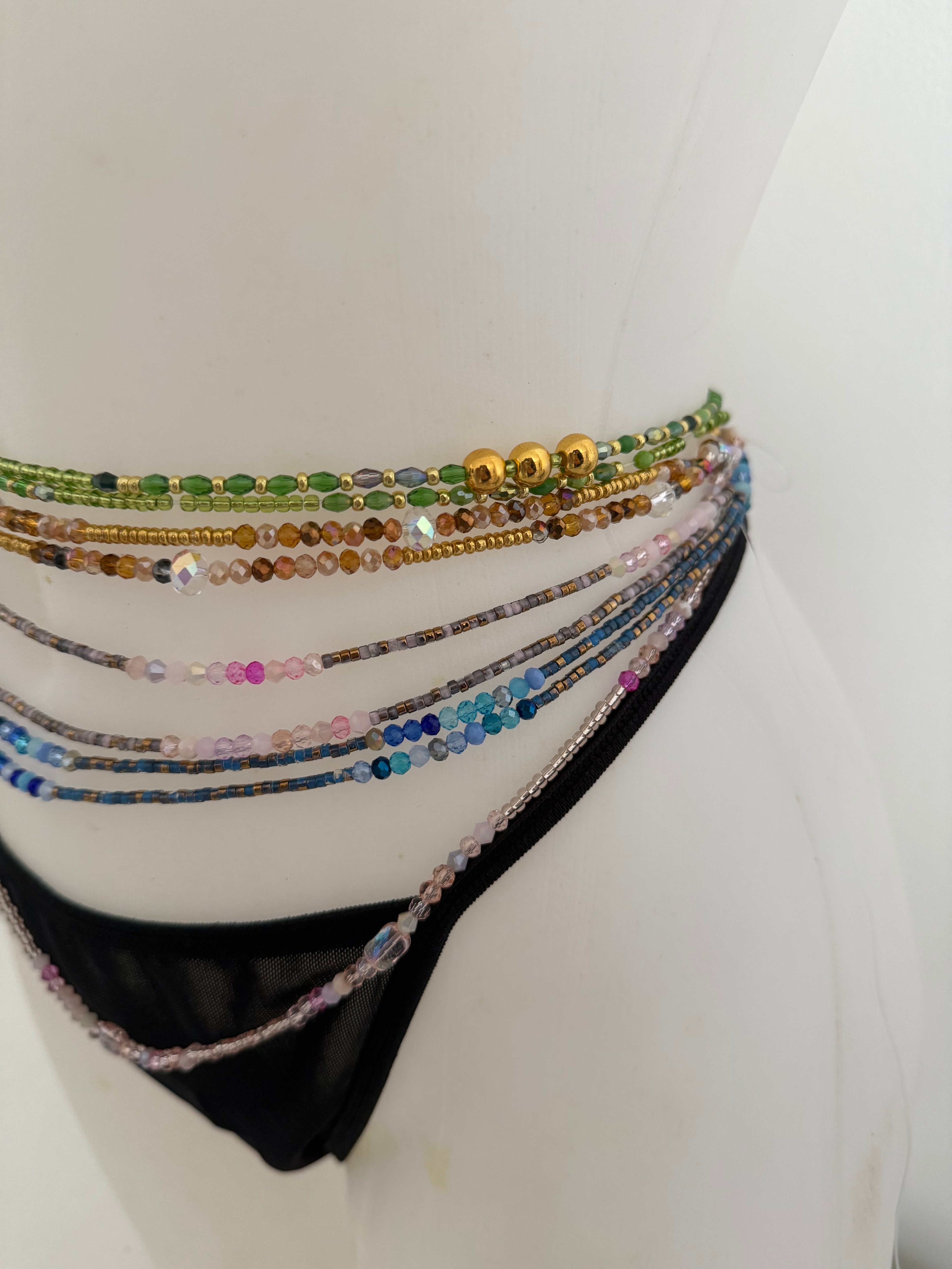 Bijoux de taille by YahfaSecret